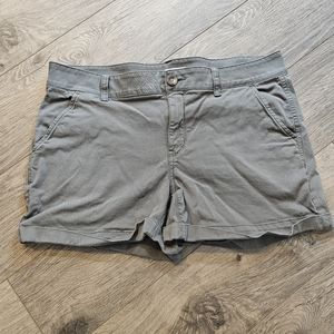 SOLD- SO (sonoma) Chino shorts